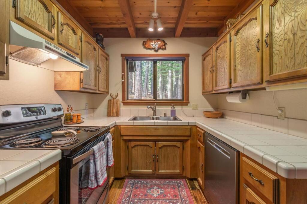 3Br Tahoe Donner Cabin With Hoa Perks Like Pools Hot-Tub Minutes To Trails Lake Golf Truckee Exterior foto