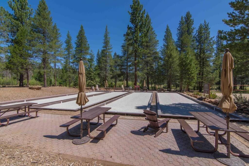 3Br Tahoe Donner Cabin With Hoa Perks Like Pools Hot-Tub Minutes To Trails Lake Golf Truckee Exterior foto